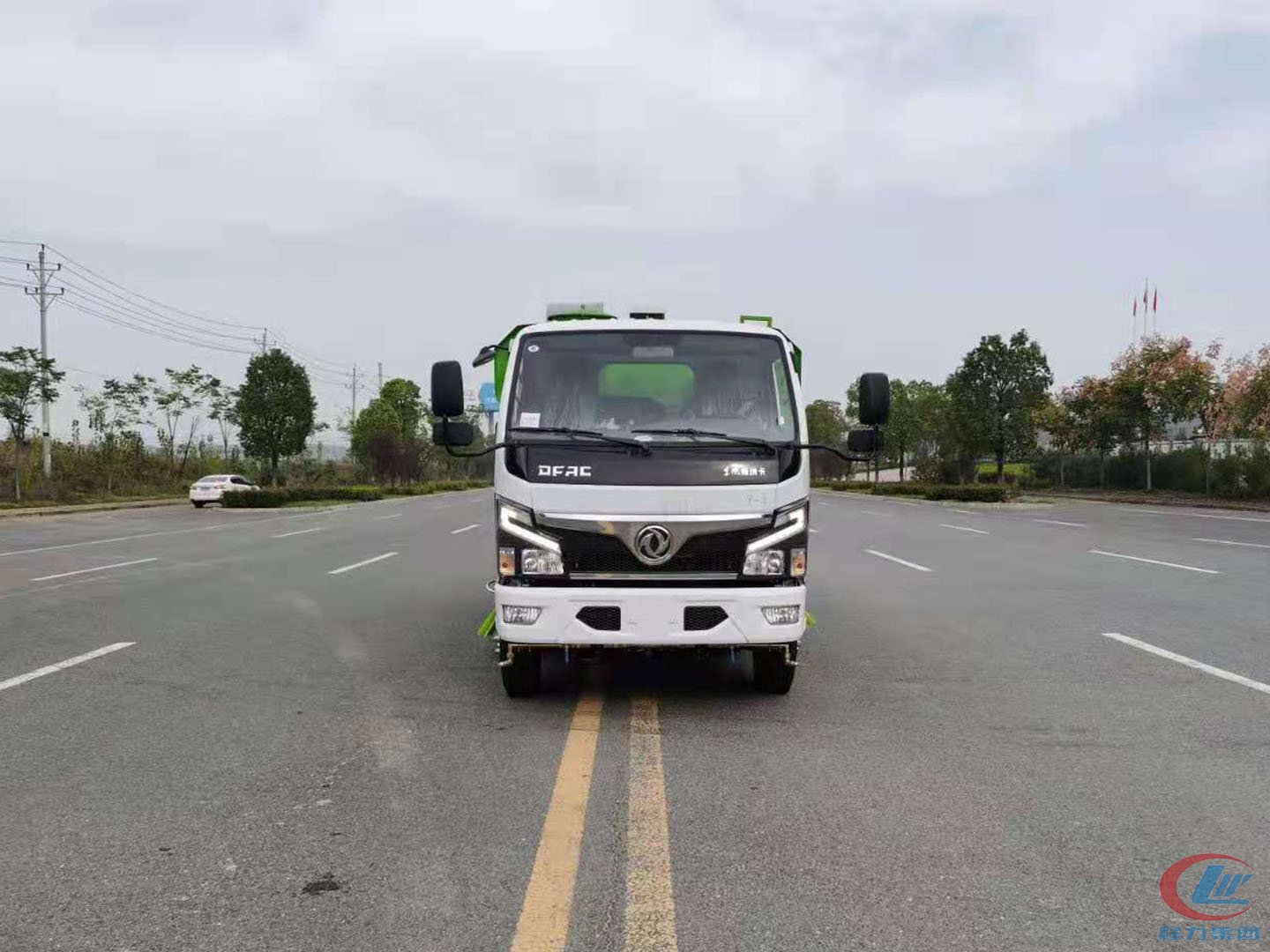 國(guó)六東風(fēng)福瑞卡5方洗掃車