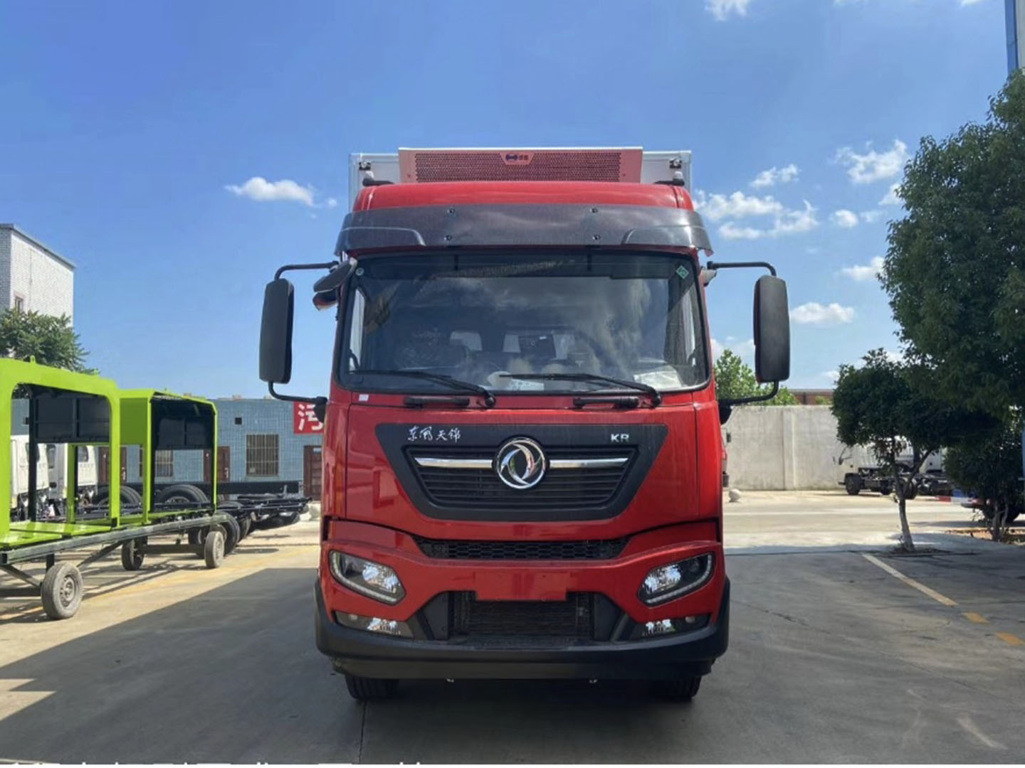 國(guó)六東風(fēng)天錦7.8米冷藏車