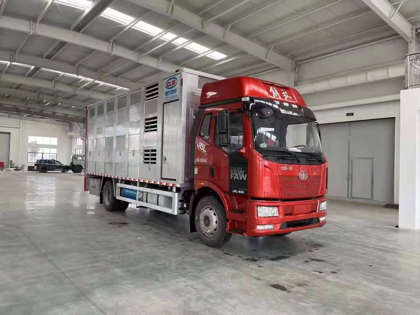 國六解放J6畜禽運輸車