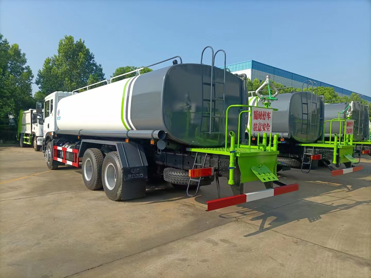 國六東風(fēng)華神T5后雙橋灑水車