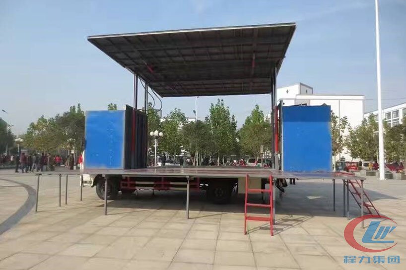 大運(yùn)排半3.8米廂長(zhǎng)舞臺(tái)車(chē)側(cè)面圖