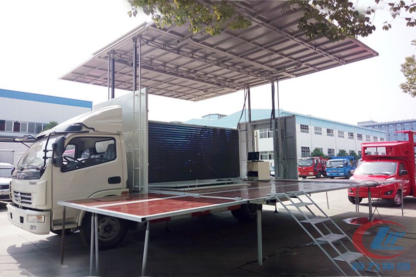 東風5.2米廂長舞臺車側(cè)面圖