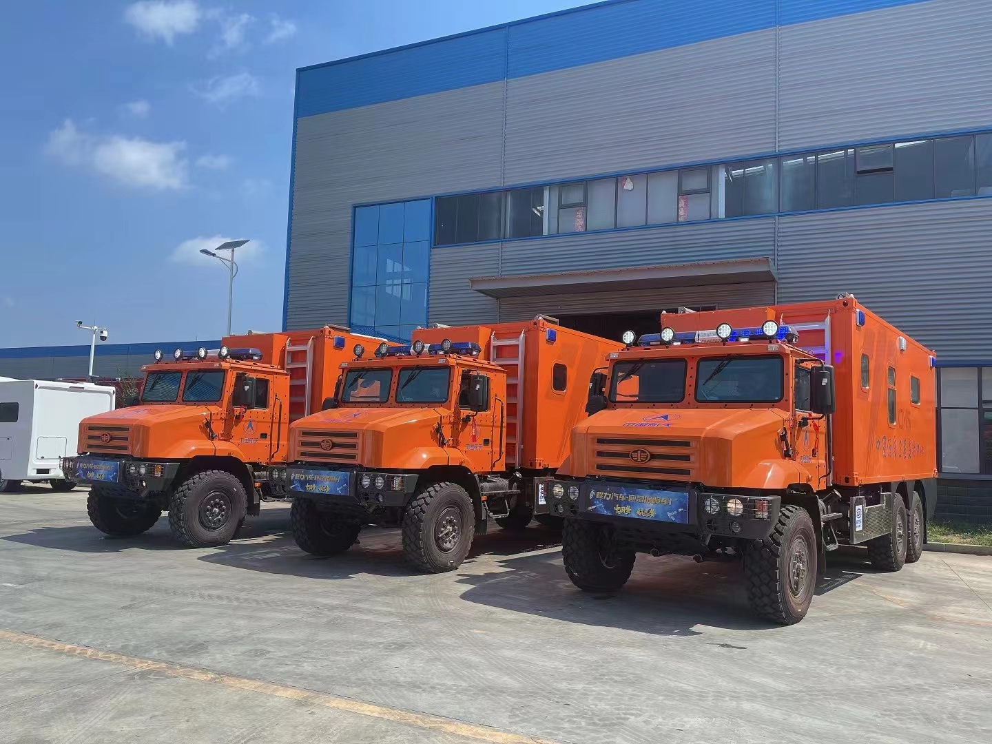 程力航天醫(yī)監(jiān)醫(yī)保車(chē)